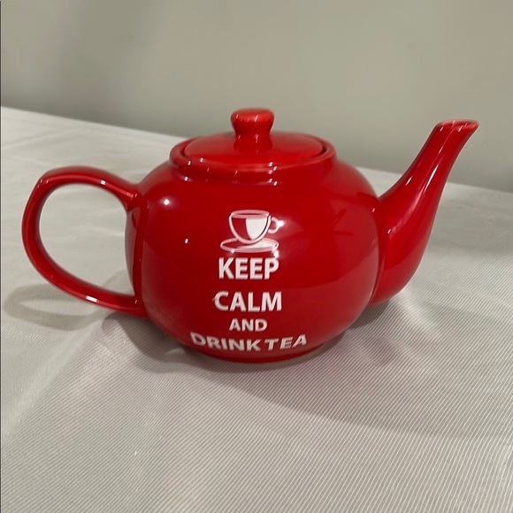 The Old Pottery Company Keep Calm And Drink Tea Red Ceramic Teapot 4 Cup Lid - Picture 11 of 11
